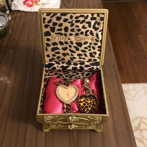 Betsy Johnson Cheetah Heart Charm Watch &Bracelet